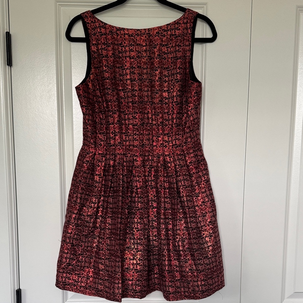 Maggy London Metallic Red & Black Fit & Flare Cocktail Dress Size 6 - Picture 2 of 7